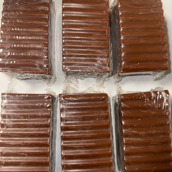 Raw Batana Soap Bar - Picture 5 of 8